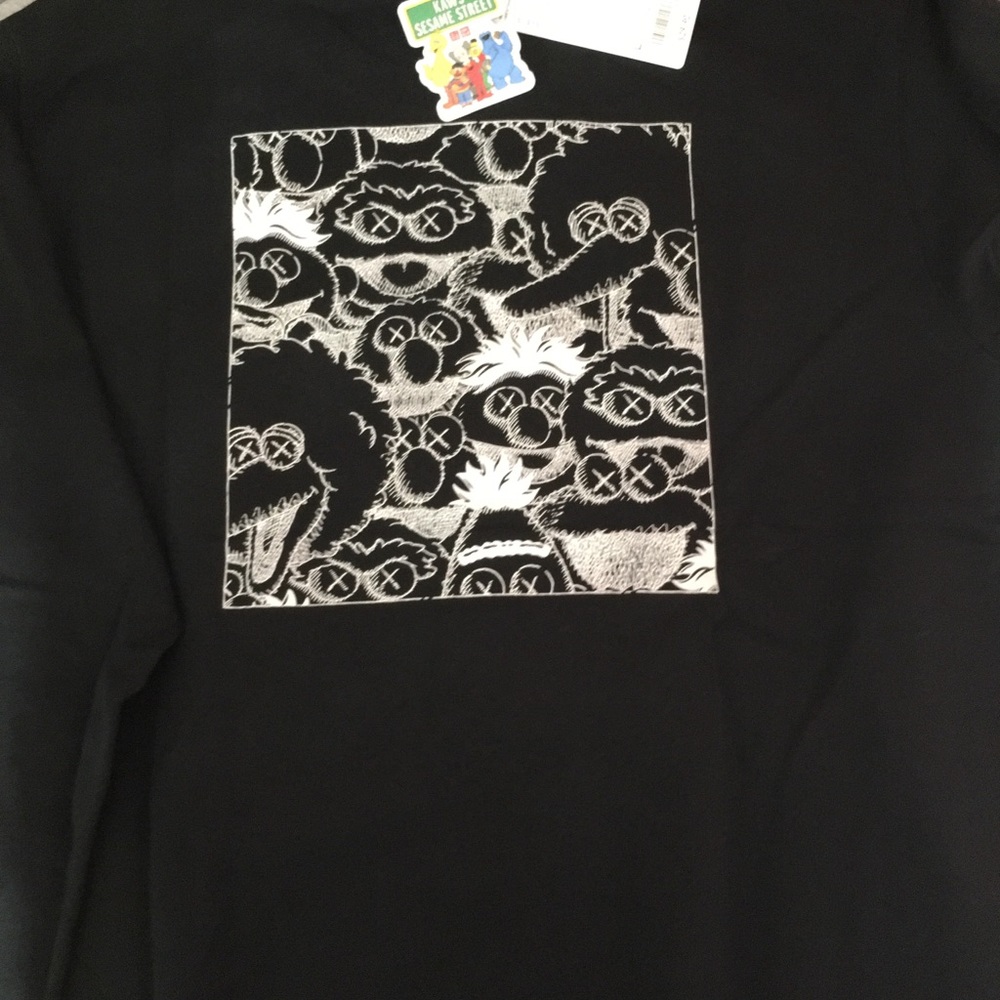 Kaws x Uniqlo Sesame Street Sweater